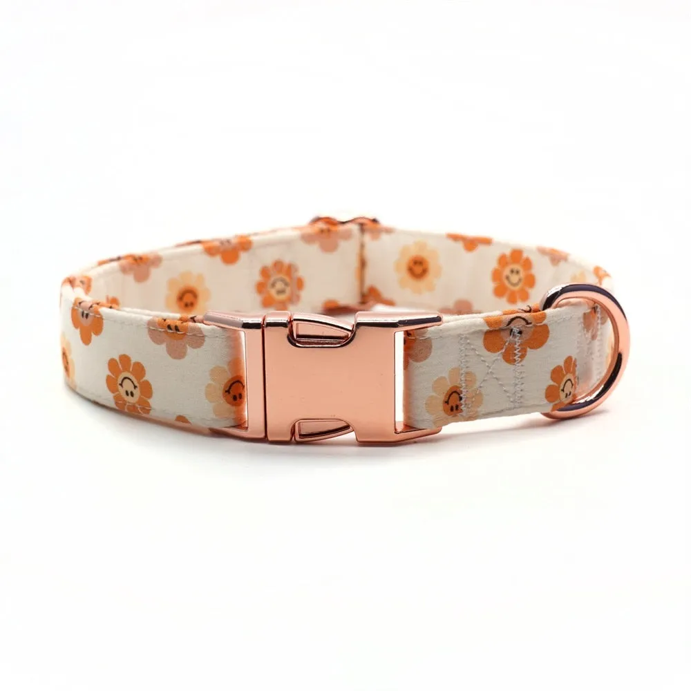 Cute Smiley Flower: Personalized Bow Collar And Leash