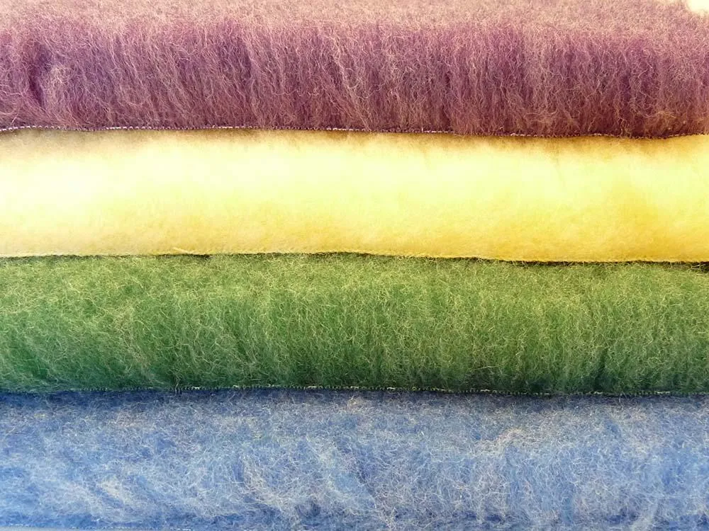Lakeside Products - Veterinary Bedding Liner Pad for Whelping Boxes